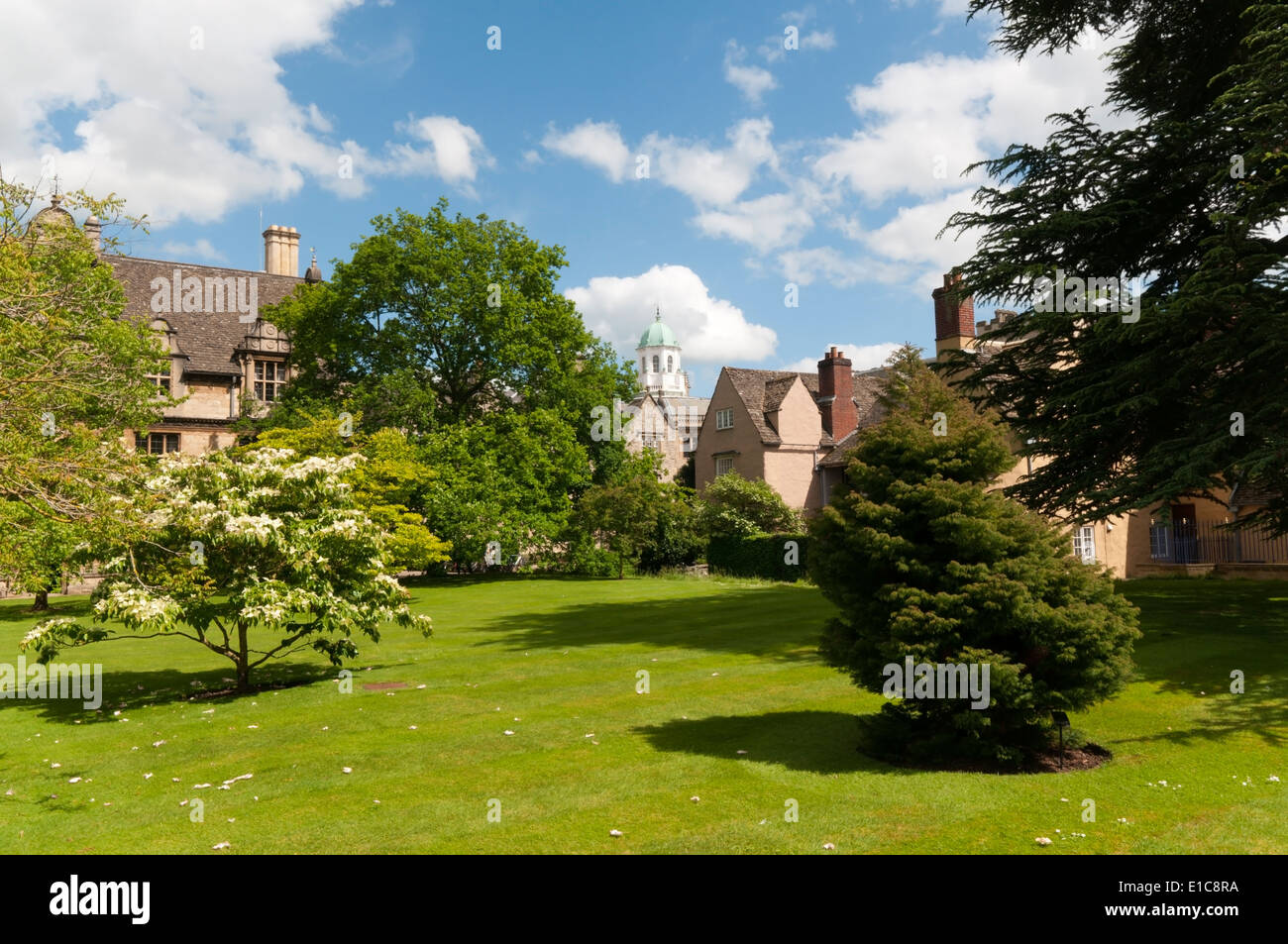 La parte anteriore del quadrangolo del Trinity College di Oxford, Inghilterra. Foto Stock