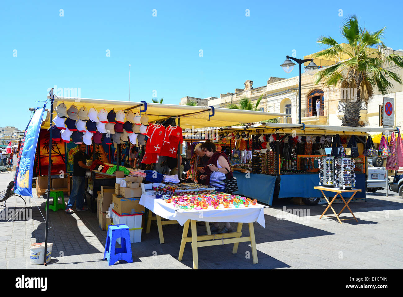 Mercato di Marsaxlokk, Marsaxlokk, Sud distretto orientale, Malta Xlokk Regione, Repubblica di Malta Foto Stock