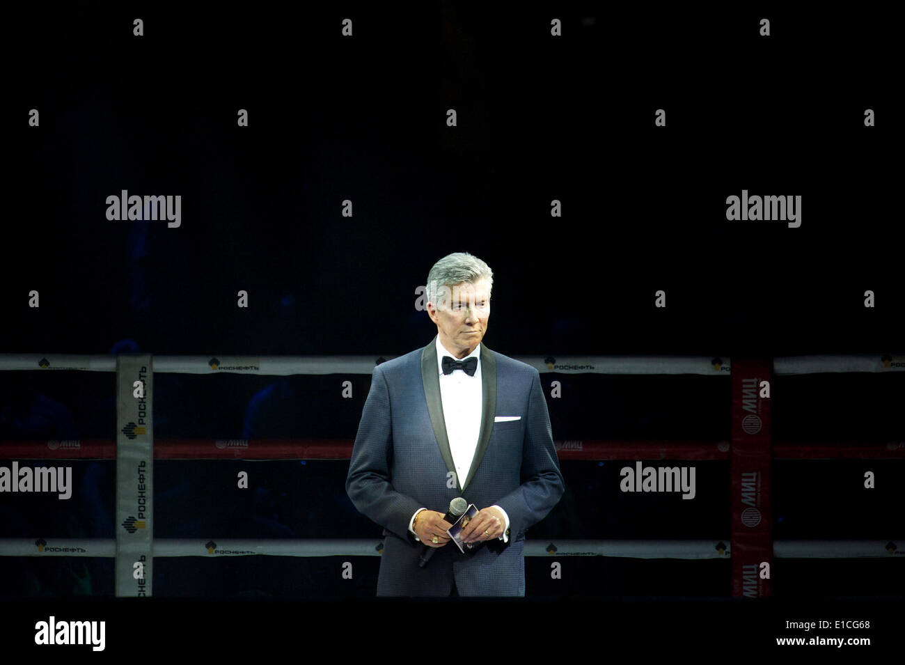 Mosca, Russia. Il 30 maggio 2014. Anello americano annunciatore Michael buffer durante la WBC di peso pesante titolo internazionale di lotta a Luzhniki di Mosca. Credito: Anna Sergeeva/ZUMAPRESS.com/Alamy Live News Foto Stock