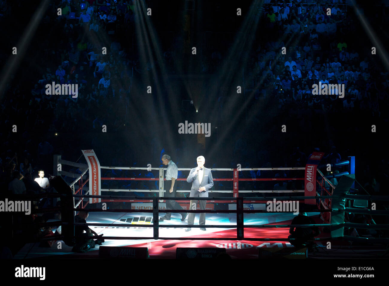 Mosca, Russia. Il 30 maggio 2014. Anello americano annunciatore Michael buffer durante la WBC di peso pesante titolo internazionale di lotta a Luzhniki di Mosca. Credito: Anna Sergeeva/ZUMAPRESS.com/Alamy Live News Foto Stock