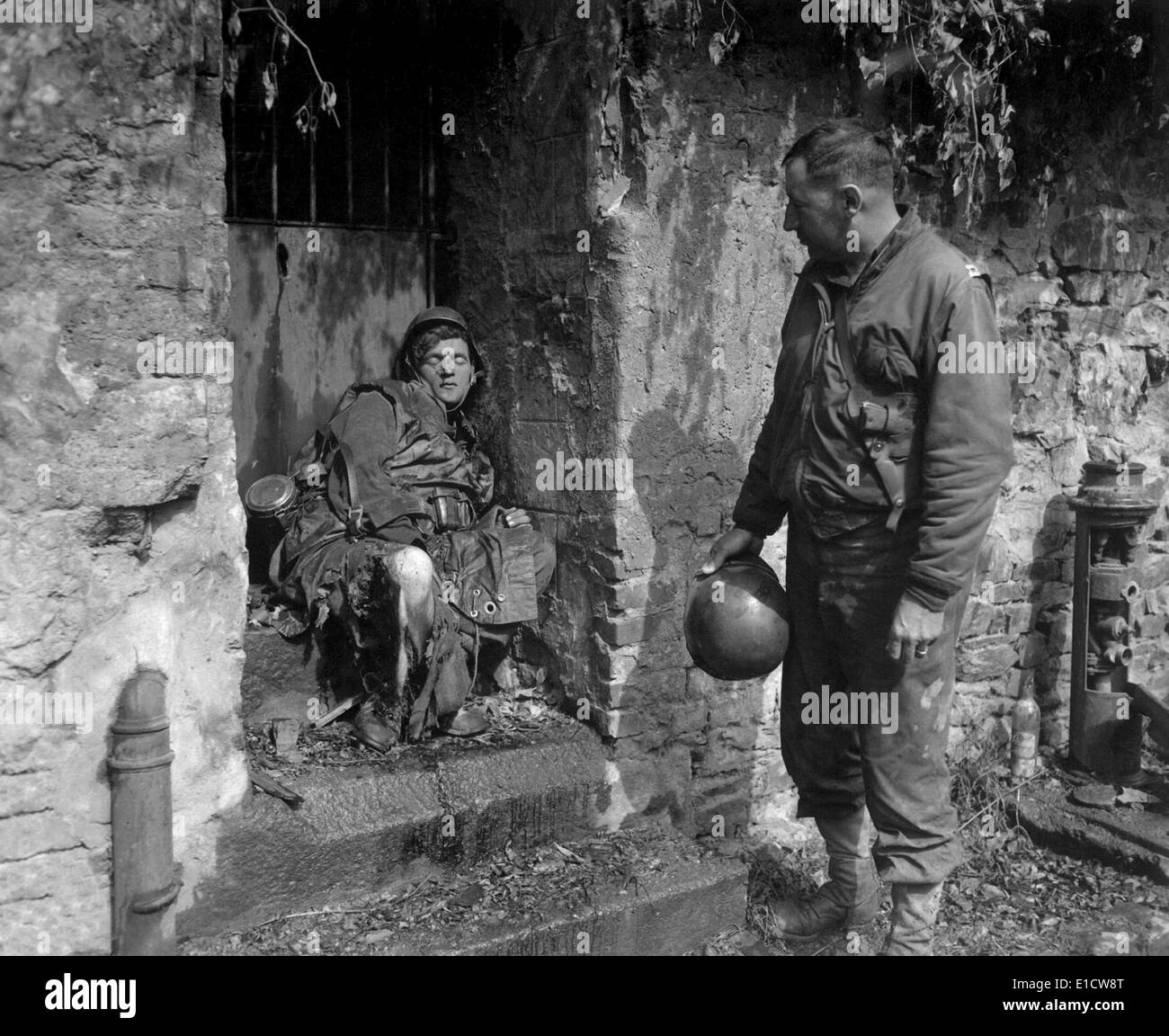 Morto il soldato tedesco era uno dei 'last stand' difensori del tedesco-held Cherbourg. Giugno 22-25, 1944, durante la Battaglia di Normandia, Foto Stock