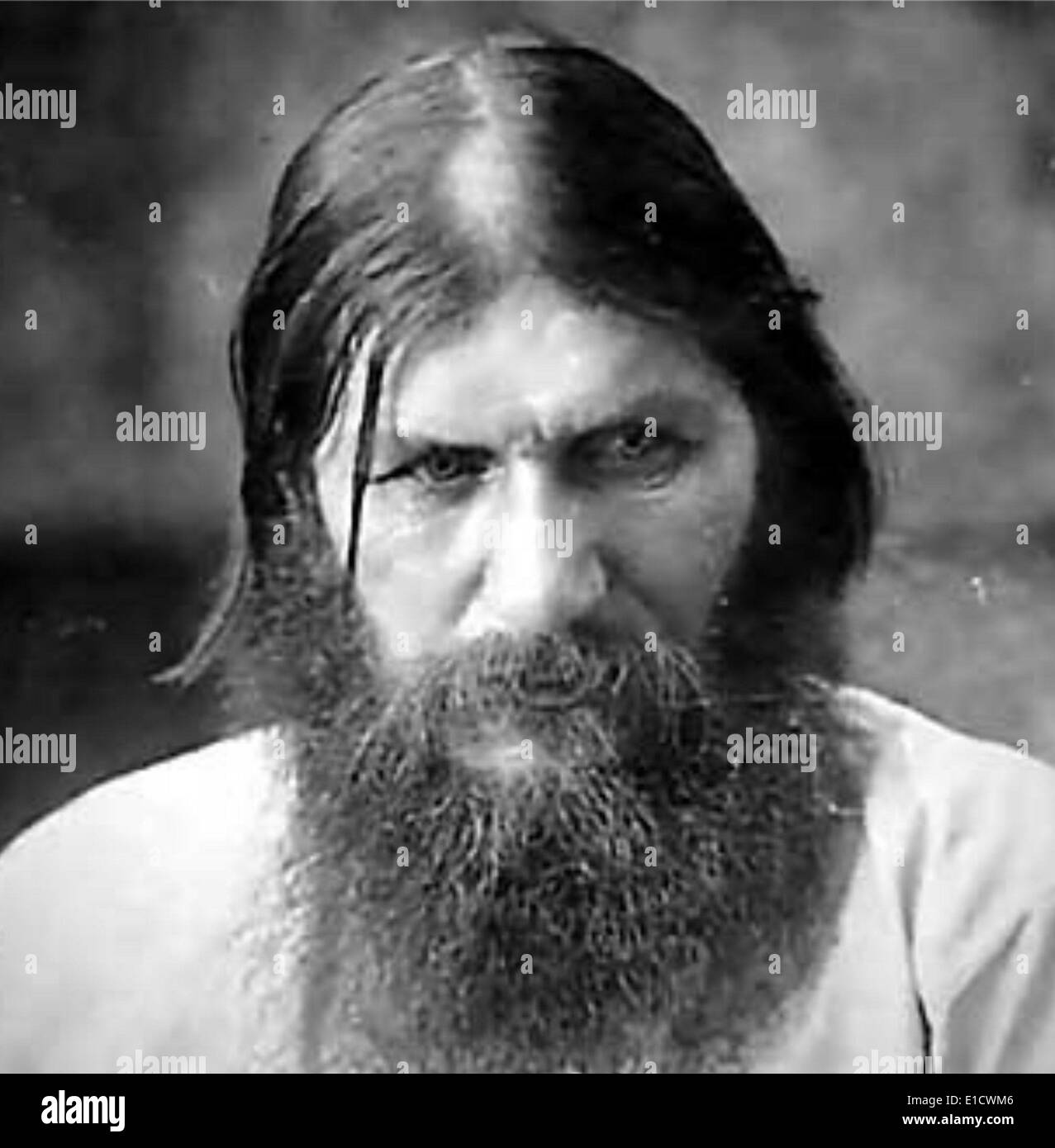 Grigori Yefimovich Rasputin 1869-1916. Sacerdote russo e mistico che divenne un consulente privato per il Romanovs, che divenne una figura influente negli ultimi anni del Tsar Nicholas Foto Stock