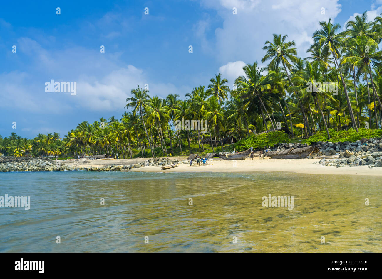 Incredibili spiagge indiano, spiaggia nera, Varkala. Il Kerala, India. Foto Stock