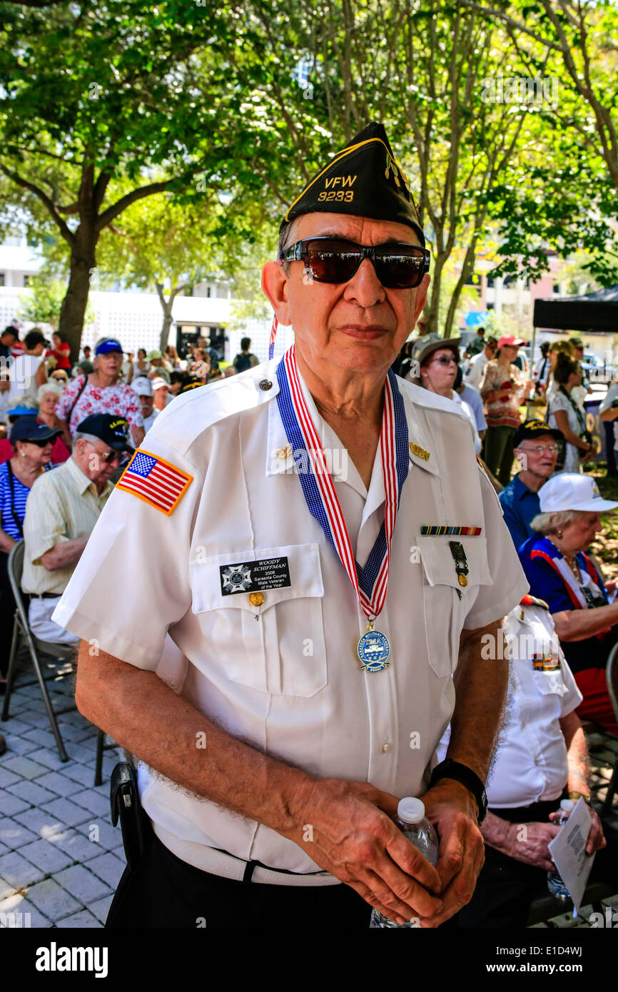 Veterani di Guerra a Sarasota Memorial Day Parade omaggio ai compagni caduti Foto Stock