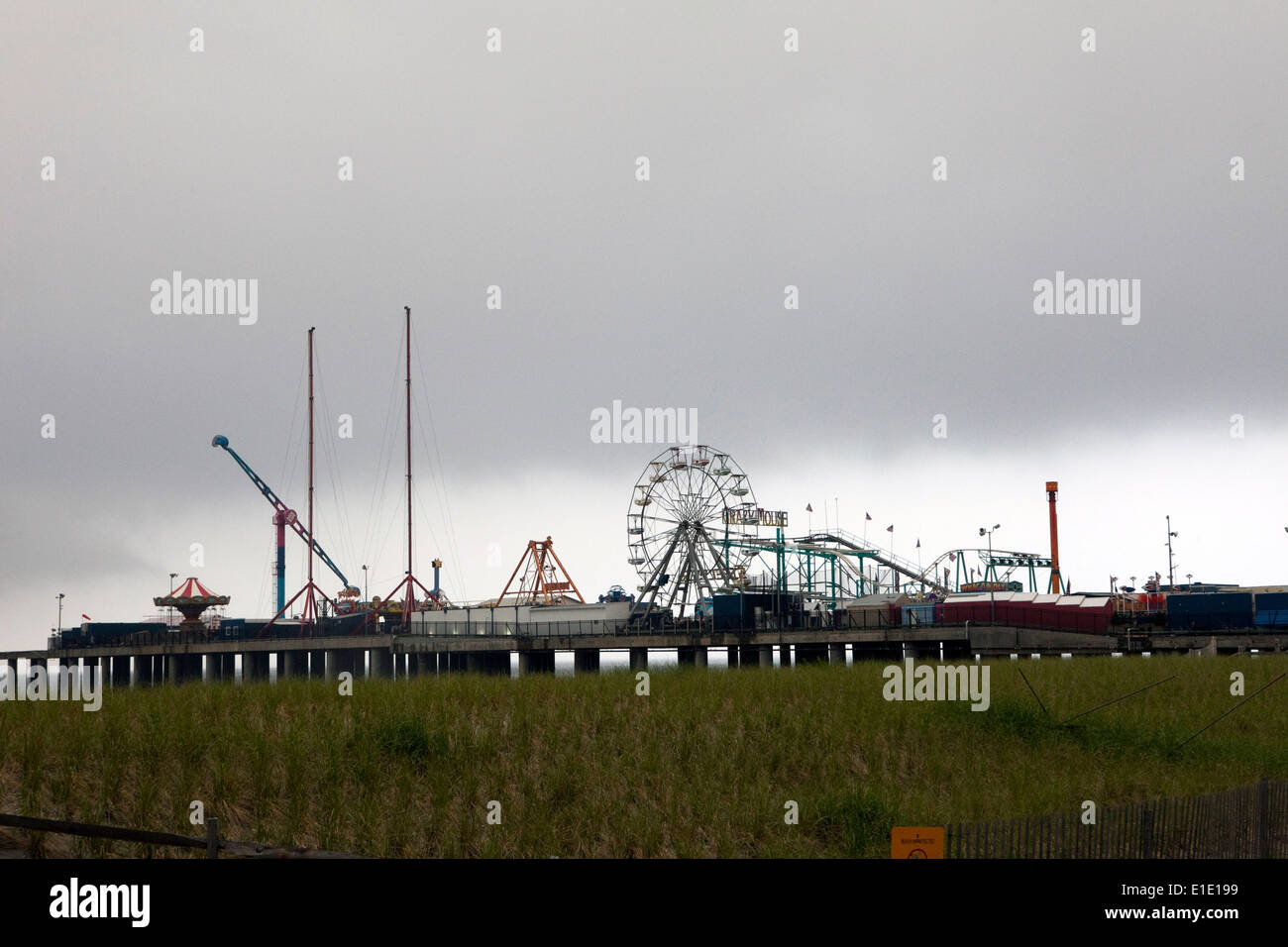 Una vista del Molo di acciaio di Atlantic City, New Jersey Foto Stock