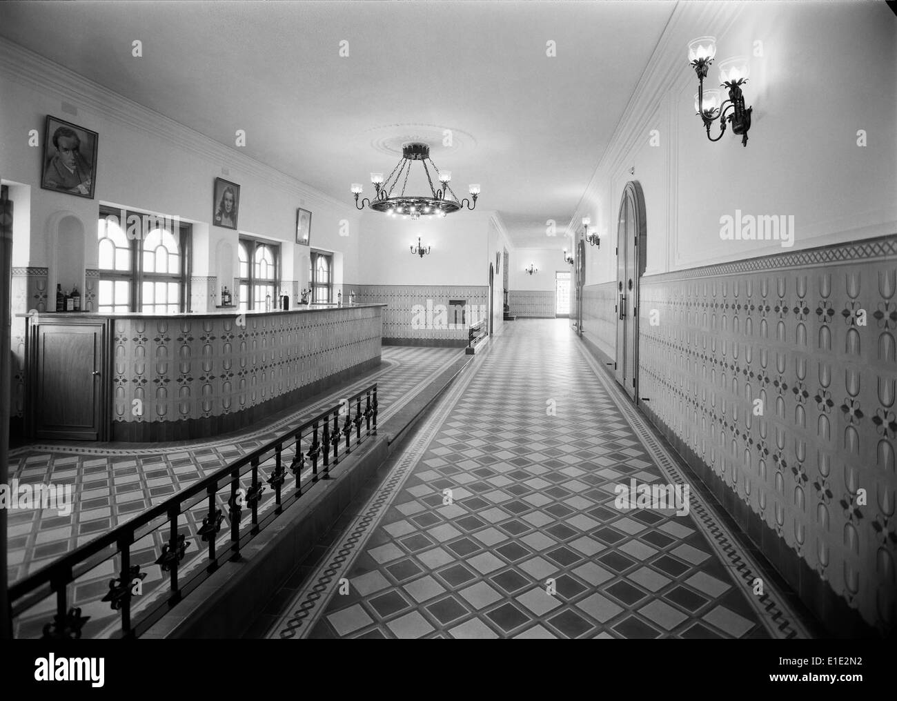 Il cinema in Portogallo ha una ricca storia, dai primi film muti alle produzioni moderne. È una parte significativa del paesaggio culturale, con numerosi festival e una crescente industria cinematografica. Foto Stock