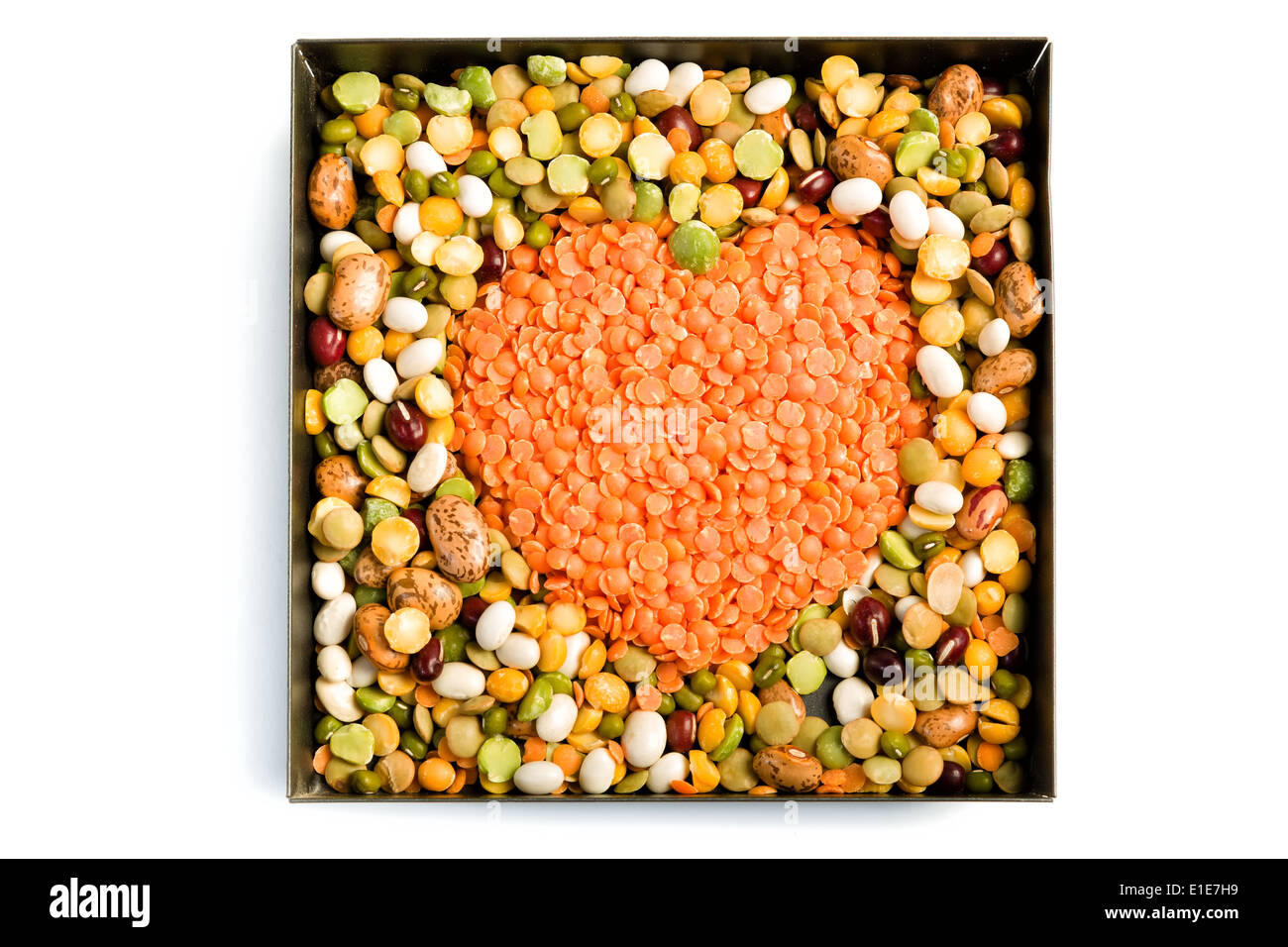 Miscela multicolore di lenticchie secche, piselli e fagioli Foto Stock