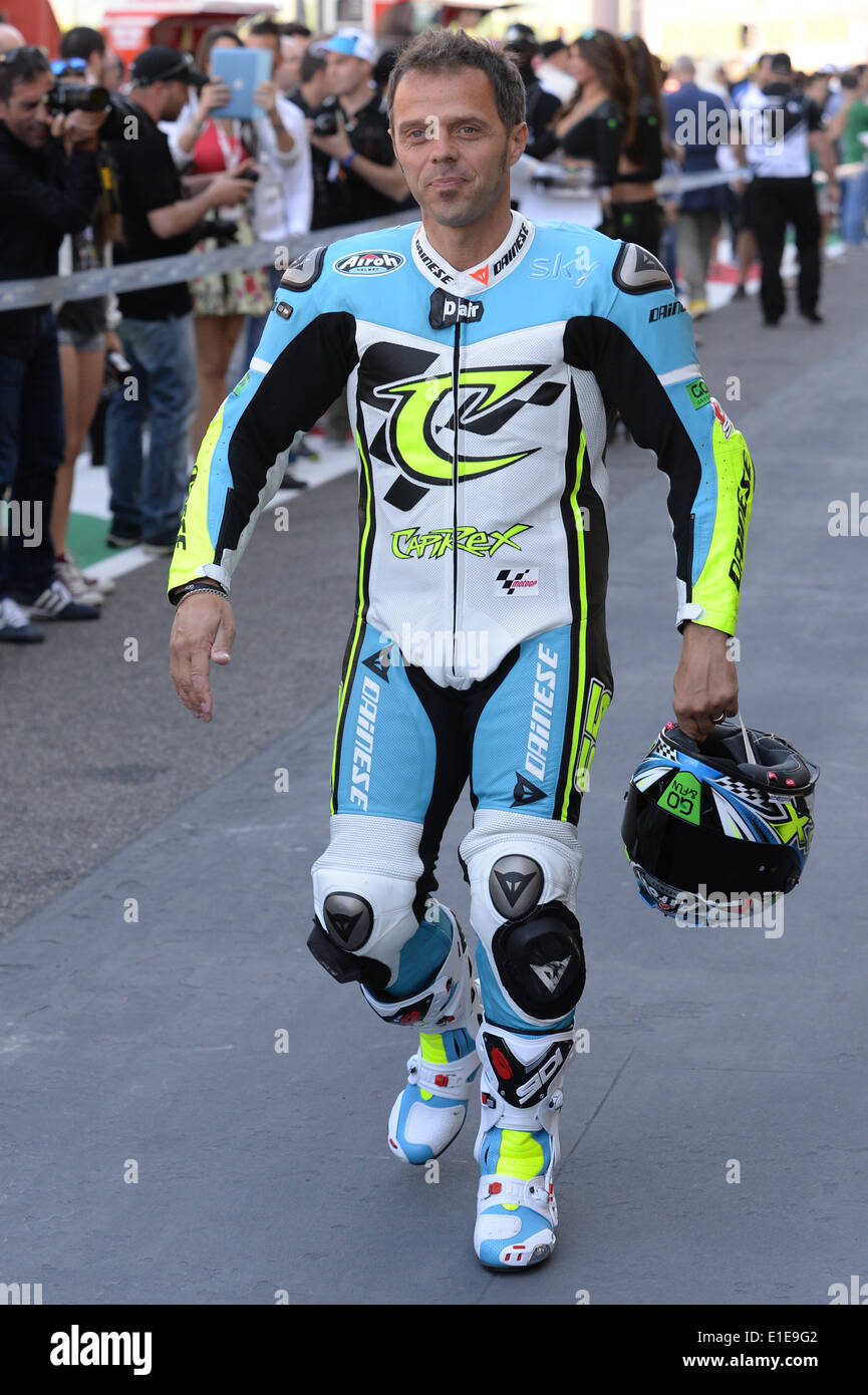 Mugello, Italia. Dal 01 Giugno, 2014. Loris Capirossi pronto per eseguire un giro al memoriale di Marco Simoncelli della MotoGP di credito Italia: Gaetano Piazzolla/Alamy Live News Foto Stock