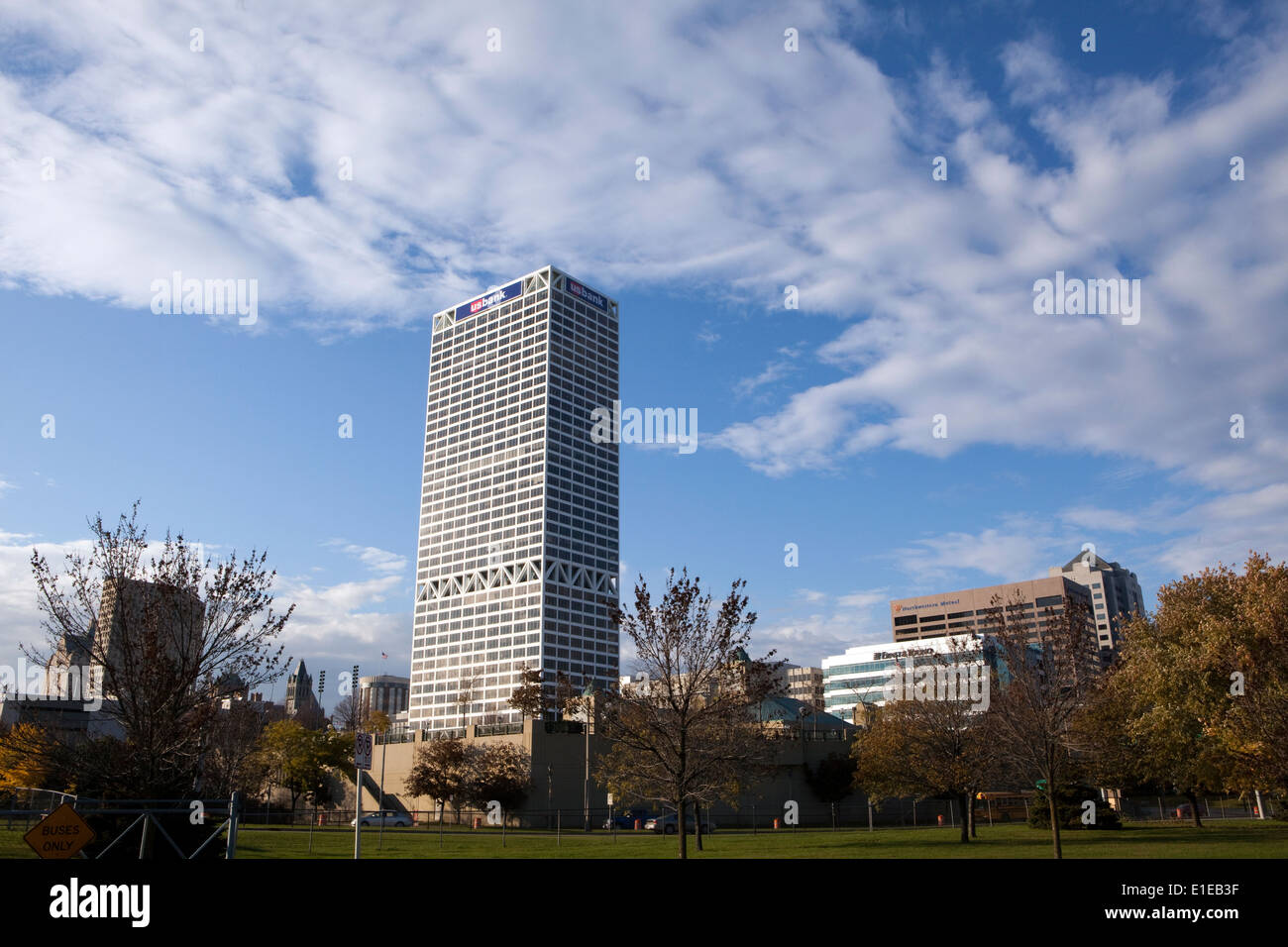 Una vista della US Bank Building a Milwaukee nel Wisconsin Foto Stock