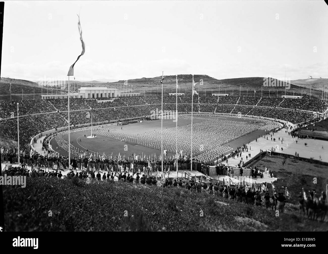 Il Estádio Nacional, situato a Lisbona, in Portogallo, è uno stadio sportivo iconico. Costruito nel 1944, è noto per ospitare importanti eventi sportivi, in particolare nel calcio, e detiene un significativo valore culturale nella storia dello sport portoghese. Foto Stock