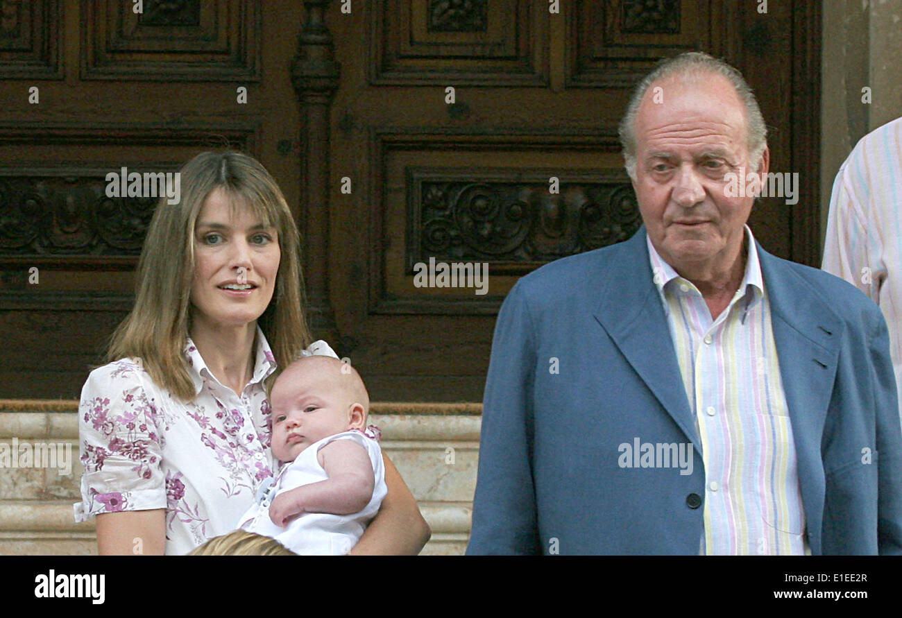 Princess letizia baby daughter princess immagini e fotografie stock ad alta  risoluzione - Alamy