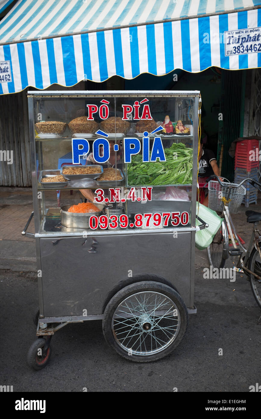 Po Pia Street Food Vendor Can Tho Vietnam Foto Stock