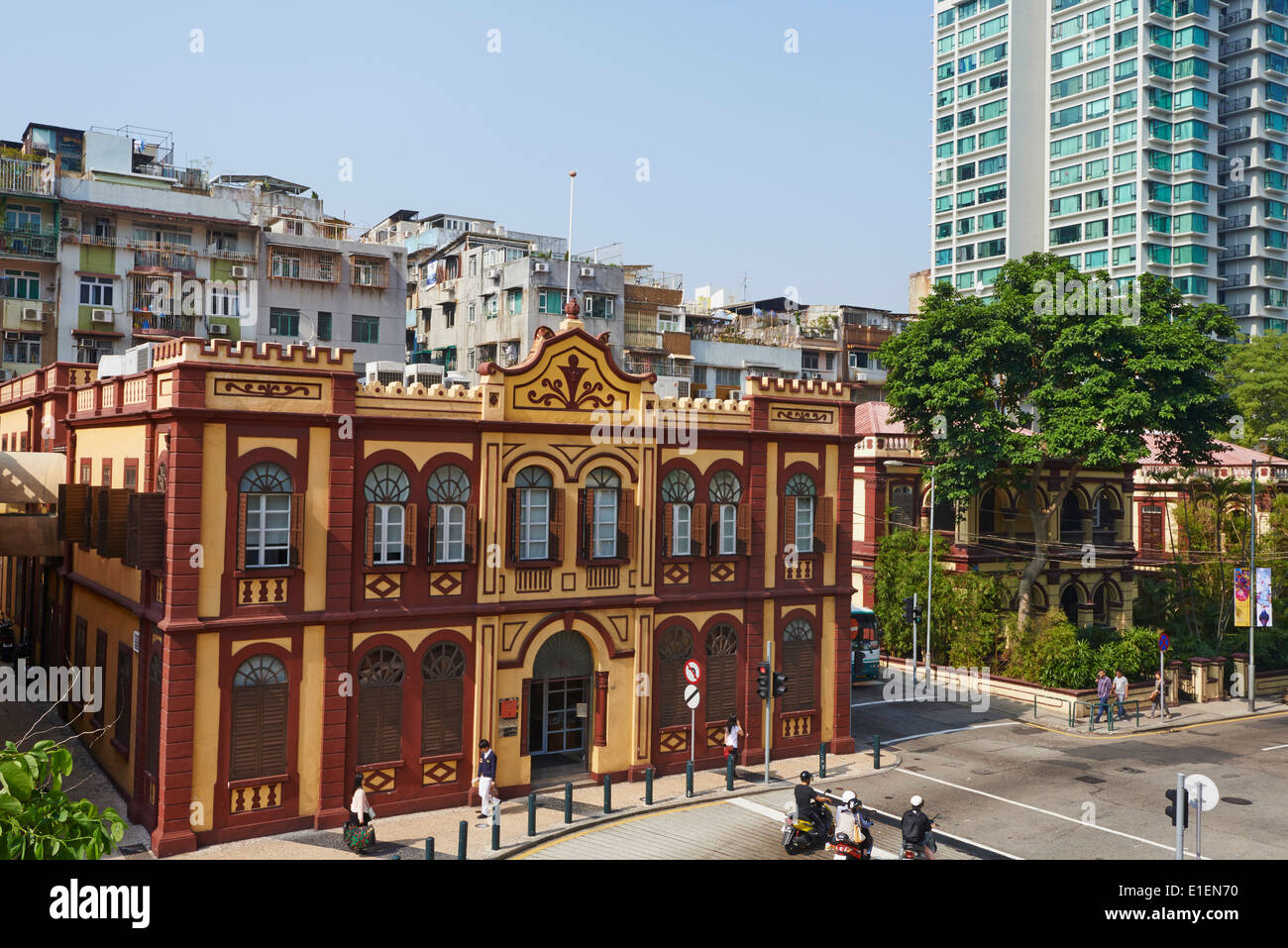 Cina, Macau, architettura coloniale su Avenida do Conselheiro Ferreira de Almeida Foto Stock