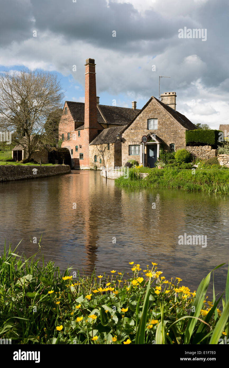 Il vecchio museo del mulino sul fiume Eye Foto Stock