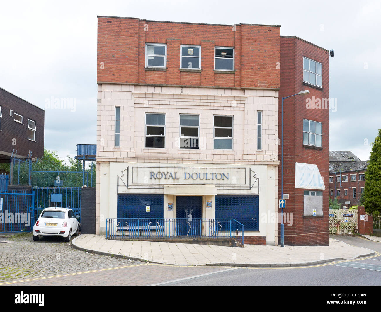 Ex Royal Doulton factory shop a Burslem, Stoke-on-Trent Regno Unito Foto Stock