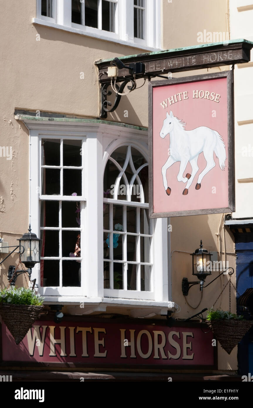 Il White Horse pub in Broad Street, Oxford, presenti in un numero di episodi di Ispettore Morse. Foto Stock