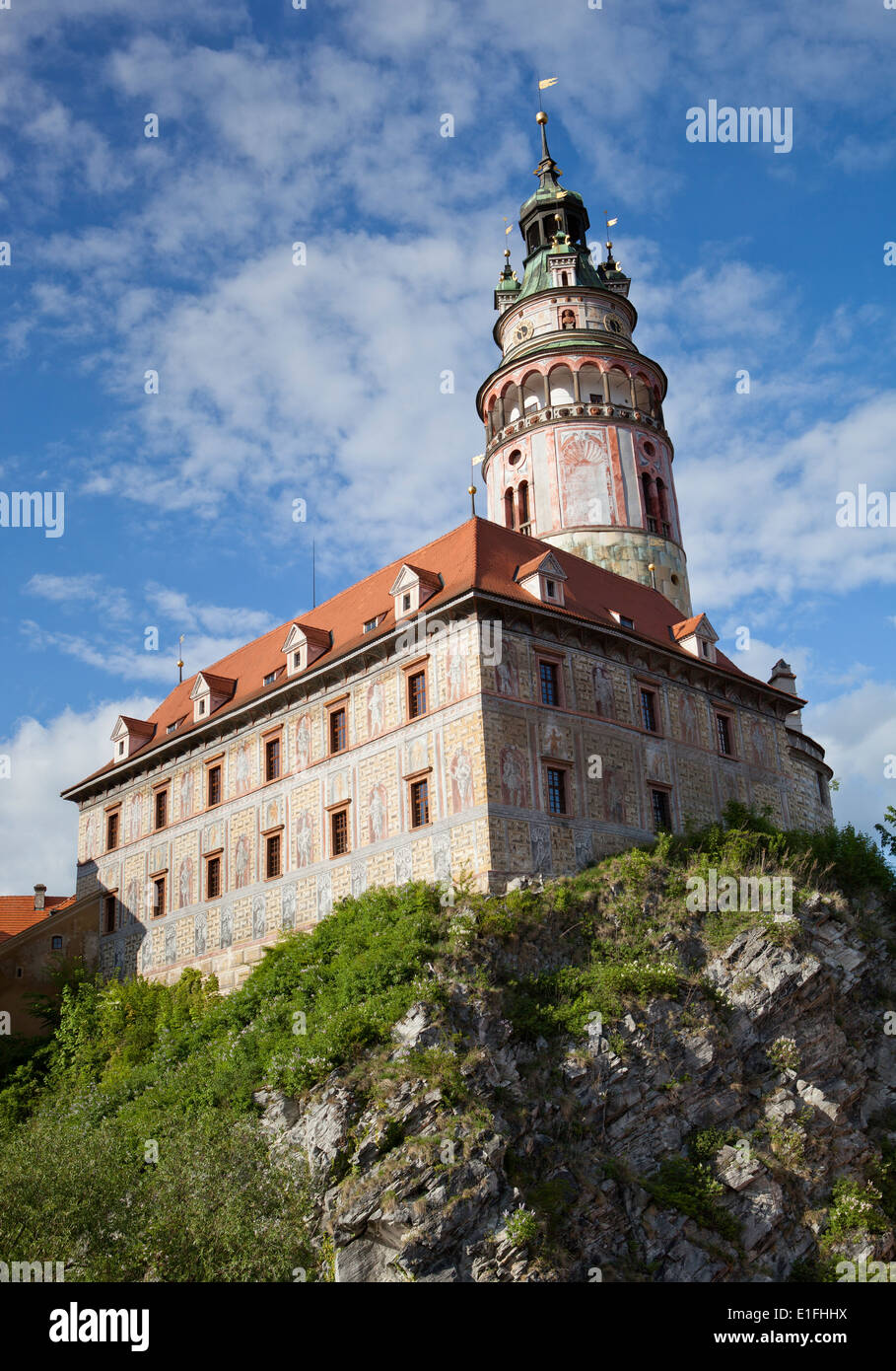 Cesky Krumlov castello del XIII secolo e la Repubblica ceca, durante il giorno. Foto Stock