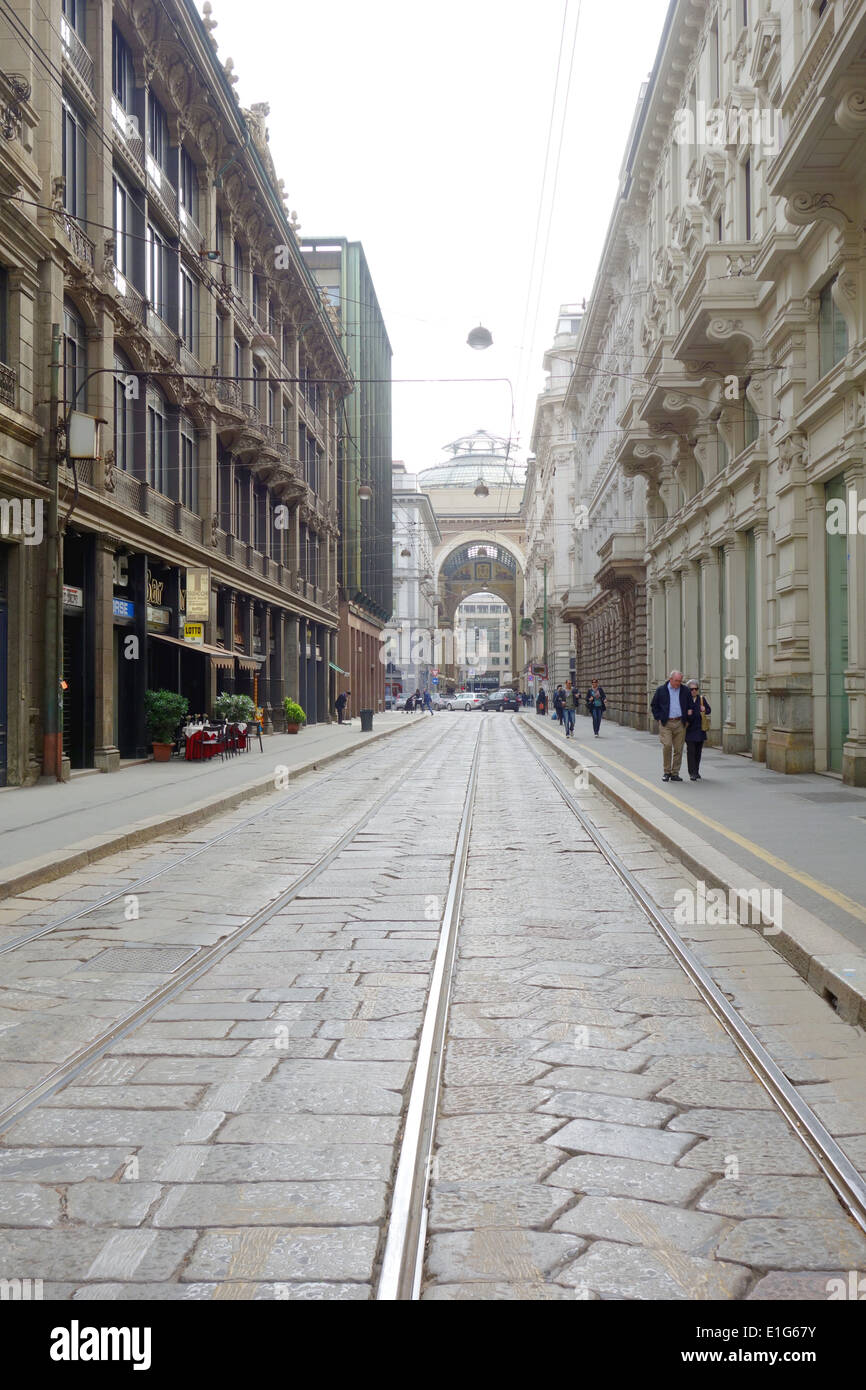 Via del centro di Milano, Italia Foto Stock