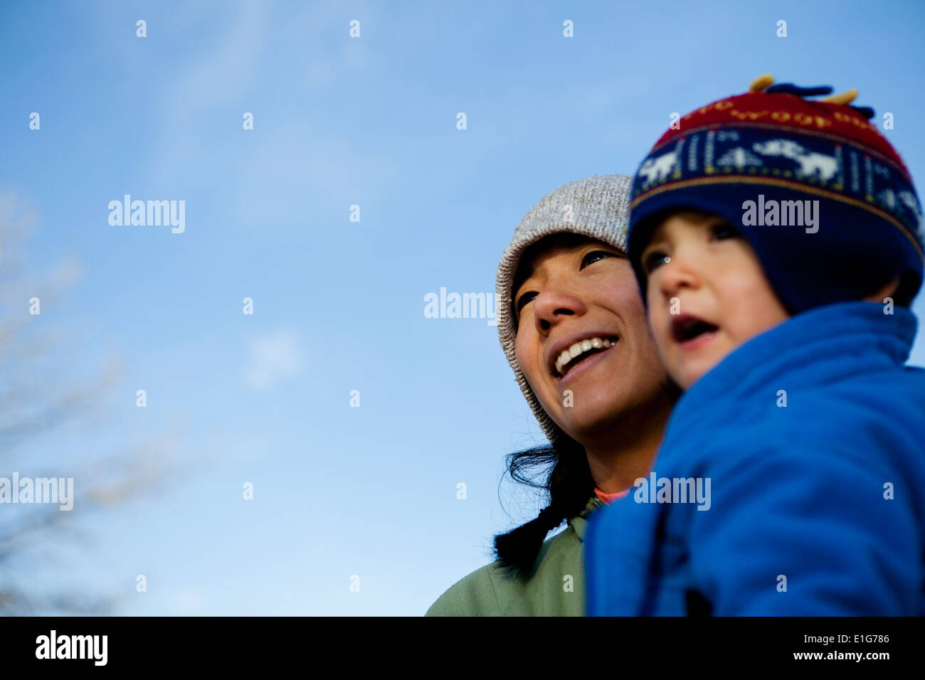 Viaggio di campeggio con la famiglia e gli amici Foto Stock