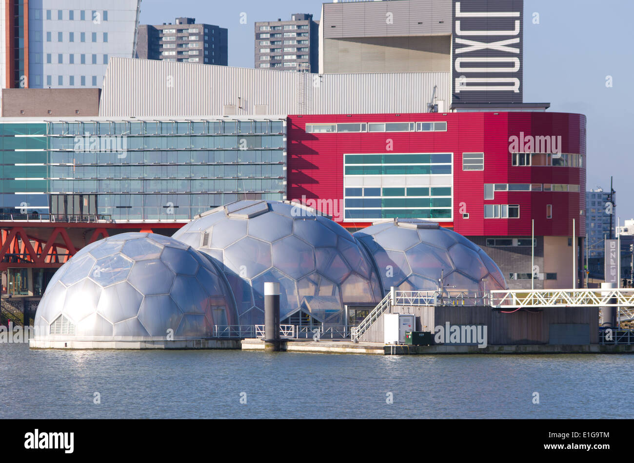 Moderni edifici flottanti Foto Stock