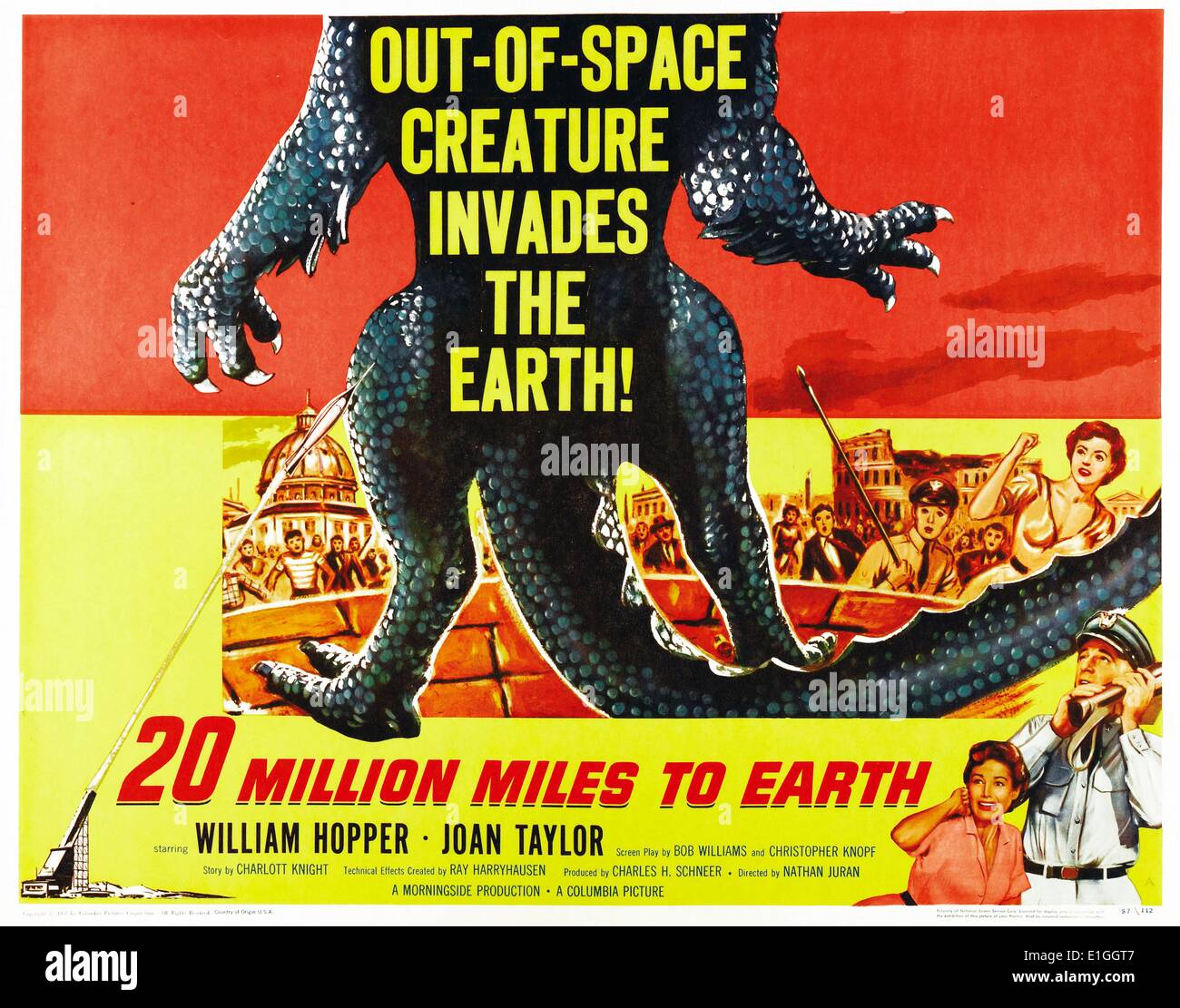 20 milioni di miglia a terra a 1957 American film di fantascienza con protagonista William Hopper e Joan Taylor. Foto Stock