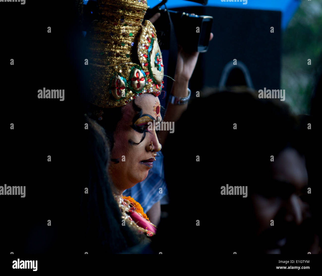 Transgender tradizionale attore al festival indù Foto Stock