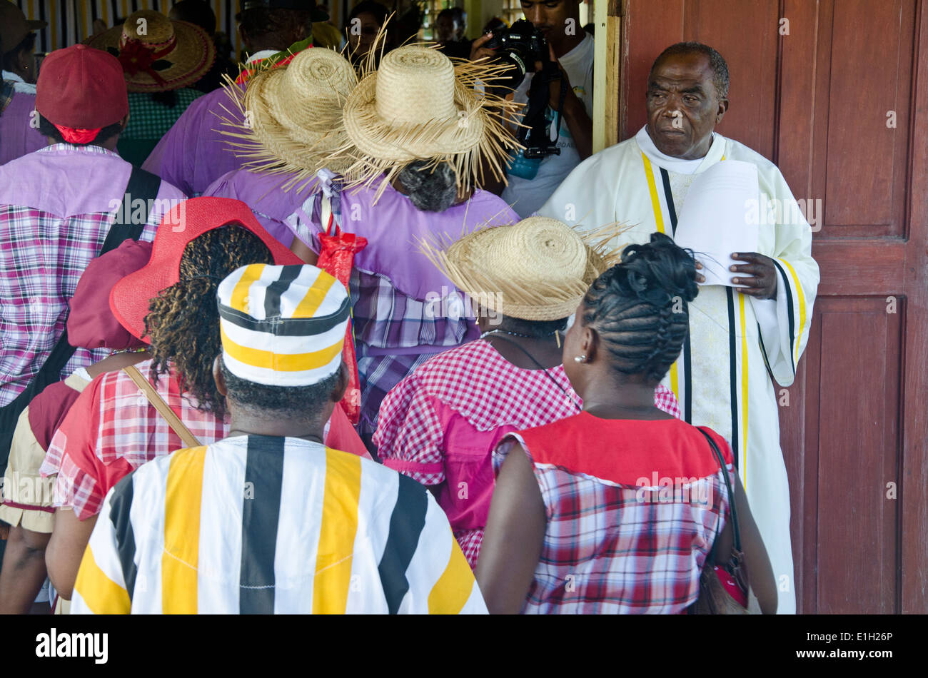 Hopkins Village, Belize, - 19 Novembre 2013: Il Garifuna annuale di liquidazione alle celebrazioni del giorno passato file ministro nel Foto Stock