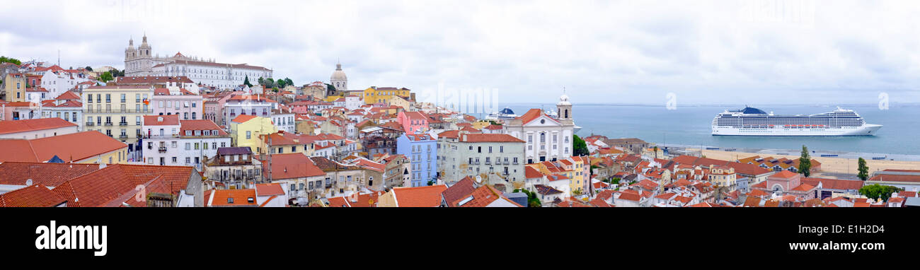 Panorama da case di Lisbona e Porto in Portogallo Foto Stock