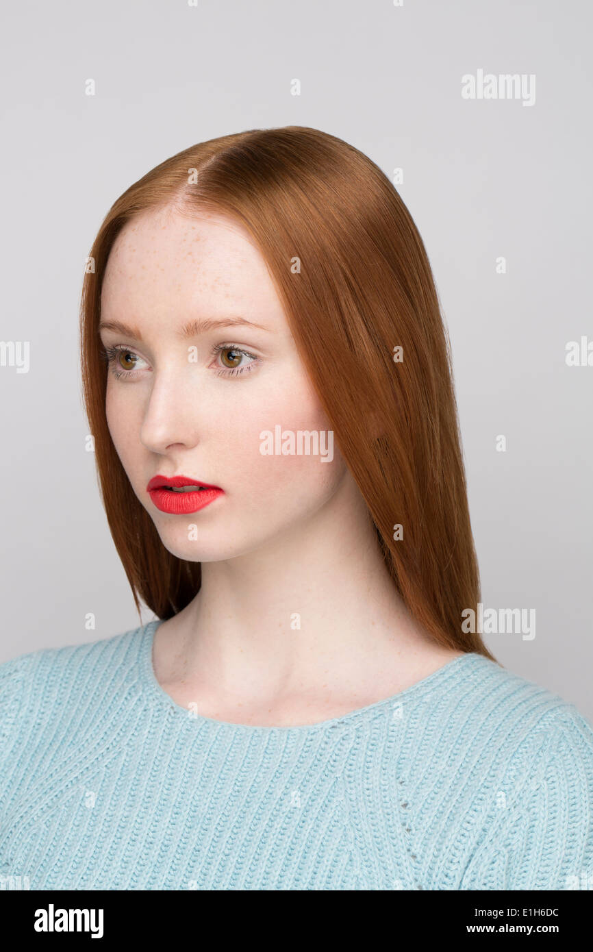 Ritratto di giovane donna Foto Stock