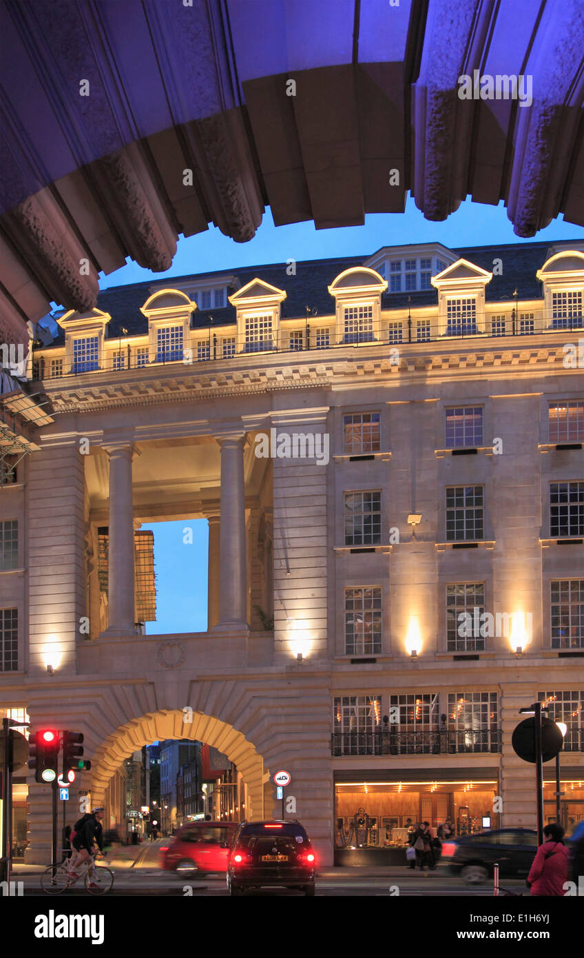 Regno Unito, Inghilterra, Londra, Regent Street, architettura, notte, Foto Stock