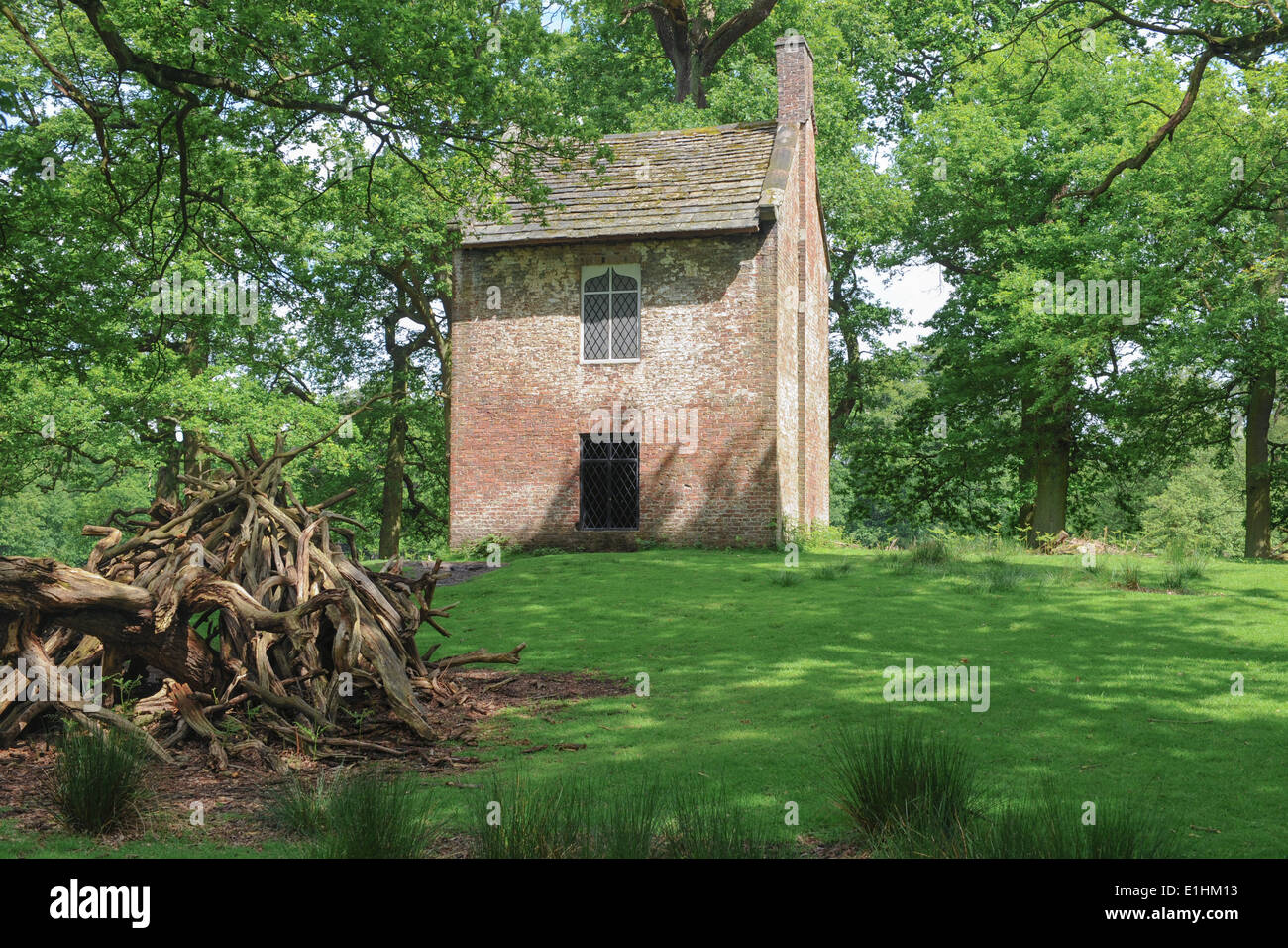 Derelict Slaughter House nei Terreni di Dunham Massey Park, Altrincham, Cheshire, Inghilterra, Regno Unito Foto Stock