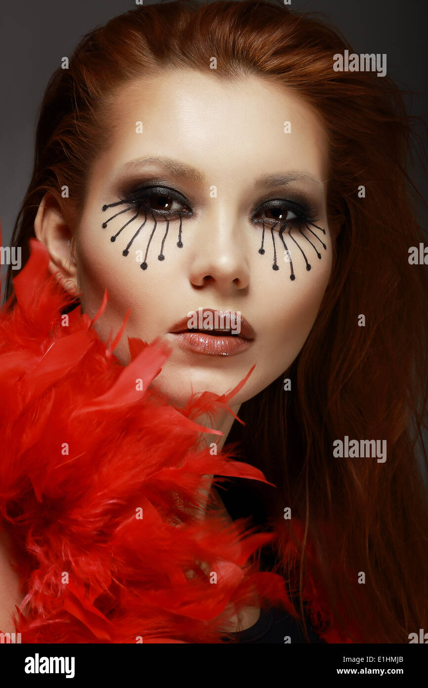 Teatro. Fase. Elegante volto di donna con occhio creativo per il Make-up Foto Stock