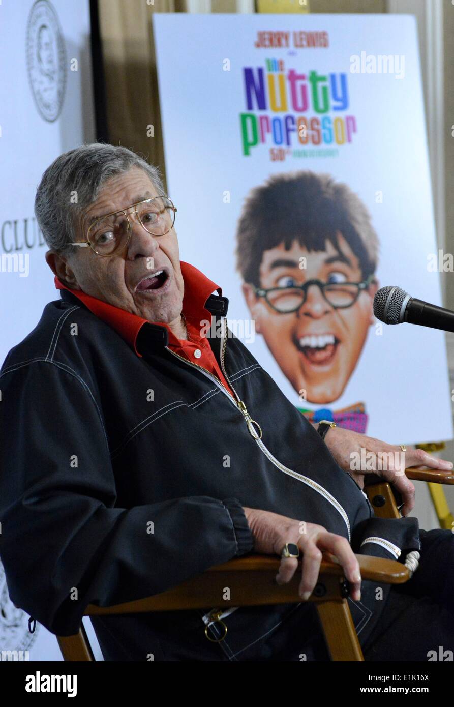 New York, NY, STATI UNITI D'AMERICA. 5 Giugno, 2014. Jerry Lewis presso gli arrivi per i frati Club cinquantesimo anniversario del professore matto, i Frati Club, New York, NY Giugno 5, 2014. Credito: Derek Storm/Everett raccolta/Alamy Live News Foto Stock