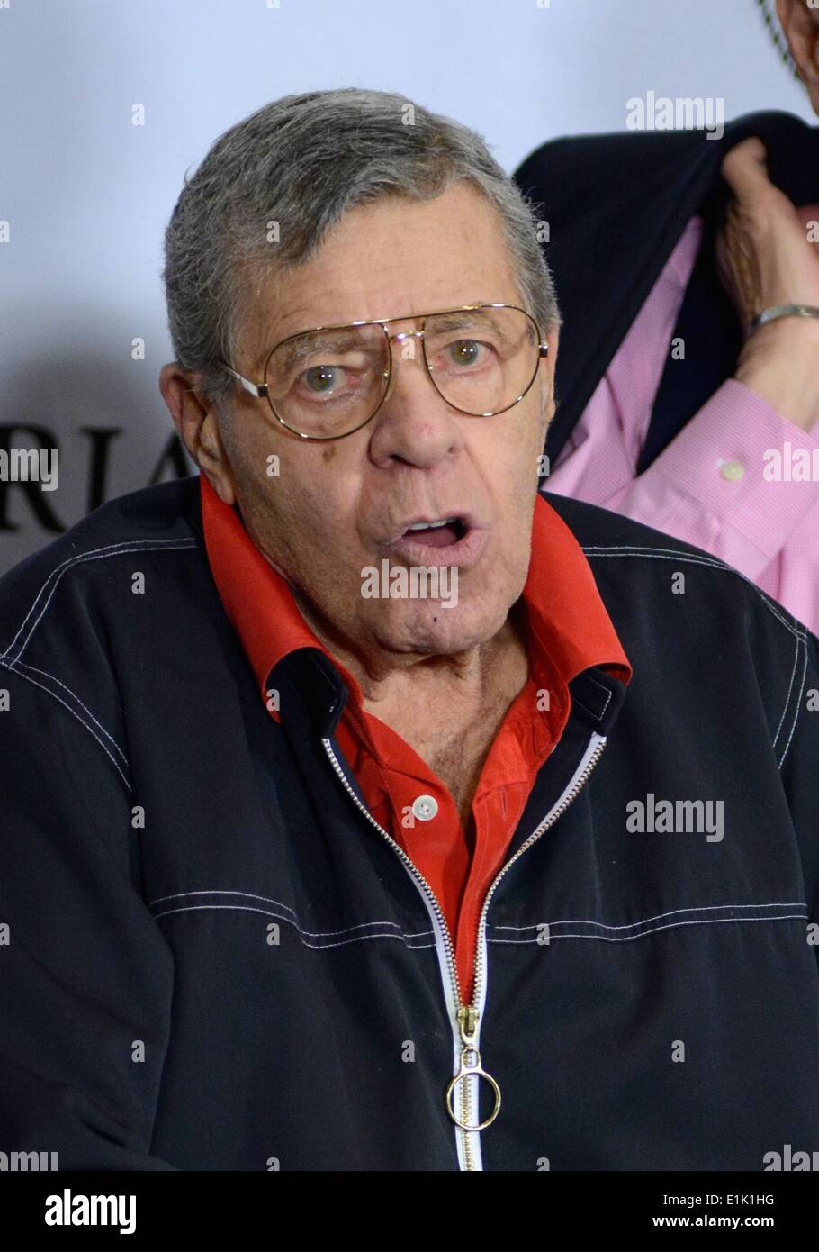 New York, NY, STATI UNITI D'AMERICA. 5 Giugno, 2014. Jerry Lewis presso gli arrivi per i frati Club cinquantesimo anniversario del professore matto, i Frati Club, New York, NY Giugno 5, 2014. Credito: Derek Storm/Everett raccolta/Alamy Live News Foto Stock