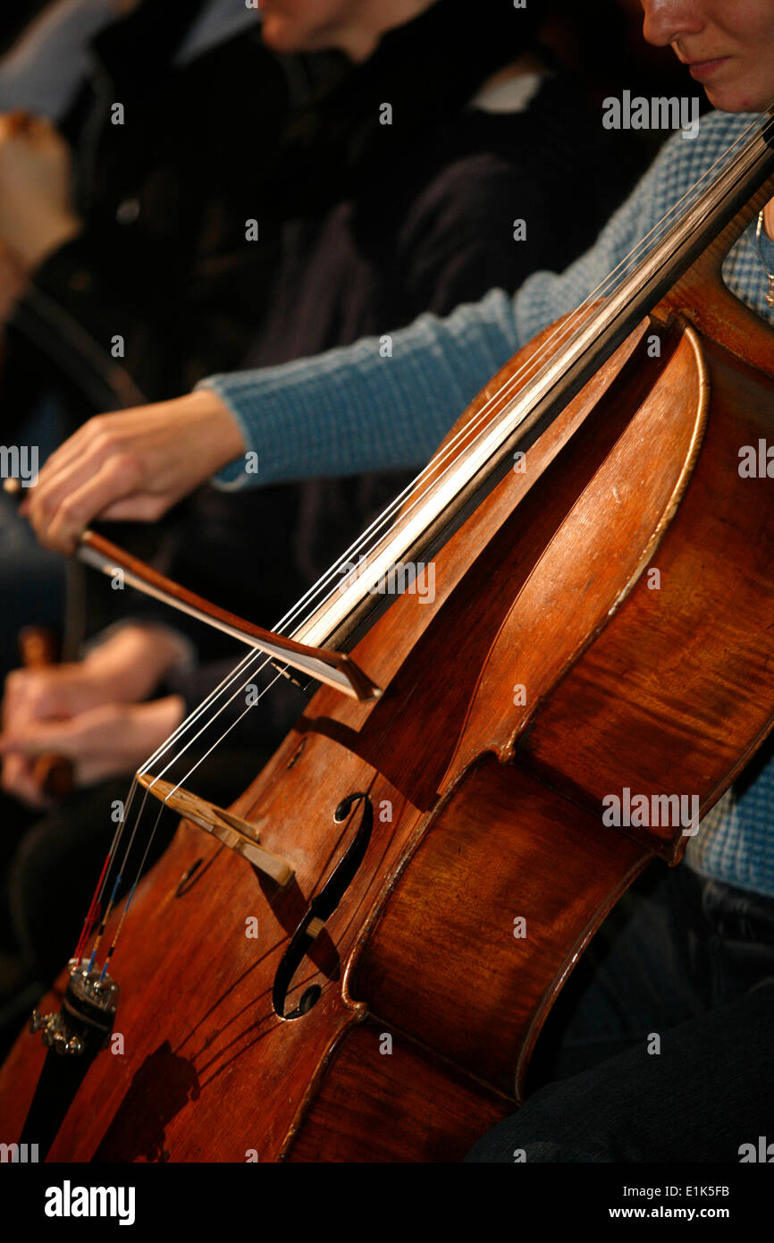 giocatore del violoncello Foto Stock