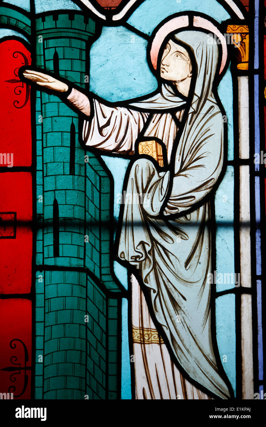 Vetro colorato nella cattedrale di Notre Dame chiostro : la storia di Sainte Genevive, patrono di Parigi Foto Stock
