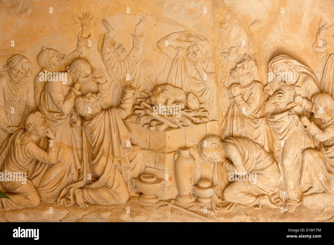La scultura raffigurante i sacerdoti di Baal a El Muhraqa Foto Stock