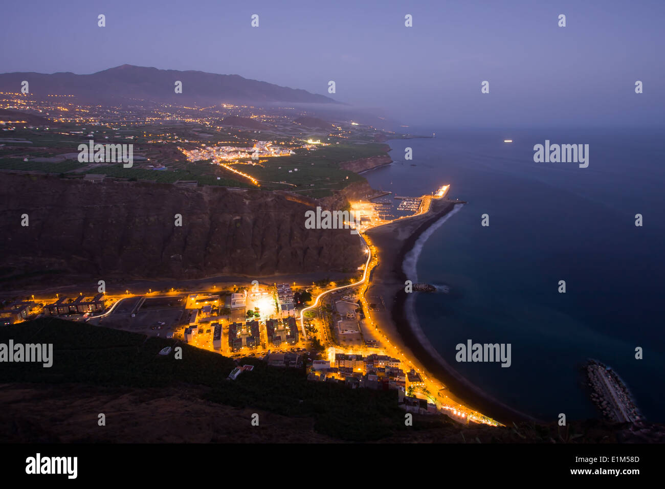 Antenna vista notturna di Tazacorte a Isole Canarie La Palma Foto Stock