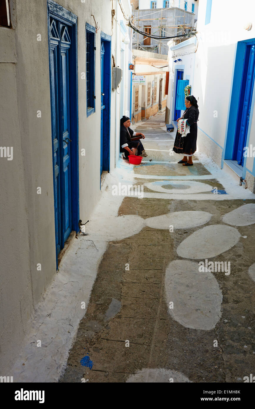Grecia DODECANNESO, isola di Karpathos, Olympos, donna locale Foto Stock