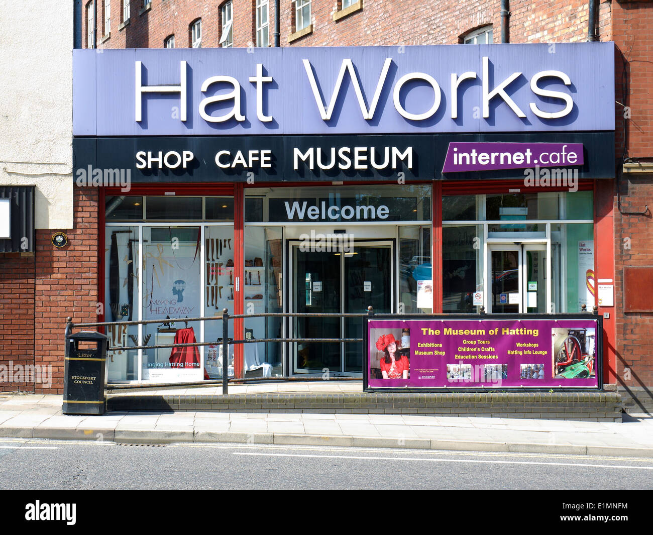 Hat lavora museo a Stockport Cheshire UK Foto Stock