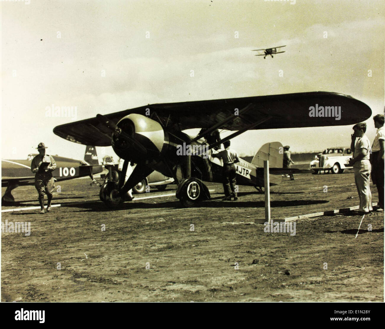 I Morane-Saulnier MS.234 e MS.225 erano aerei da addestramento francesi utilizzati negli anni '1930 e '1940 Questi biplani erano vitali per preparare i piloti a ruoli di aviazione militare e civile, fornendo un'esperienza di volo chiave nell'aviazione precoce. Foto Stock