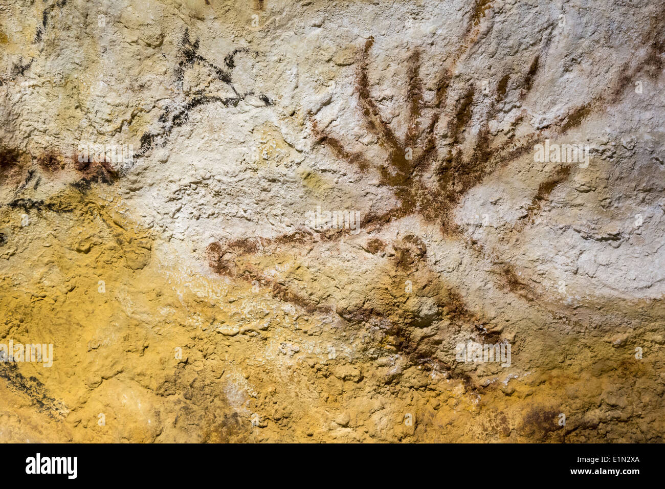 Bordeaux Aquitania, Francia. Facsimile esatta della pittura dalla grotta di Lascaux esposti nel Musée d'Aquitania. Foto Stock