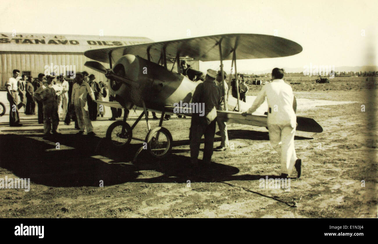 Il Nieuport 28 era un aereo da caccia francese utilizzato durante la prima guerra mondiale, noto per la sua velocità e manovrabilità, giocò un ruolo chiave nel combattimento aereo durante la guerra. Foto Stock