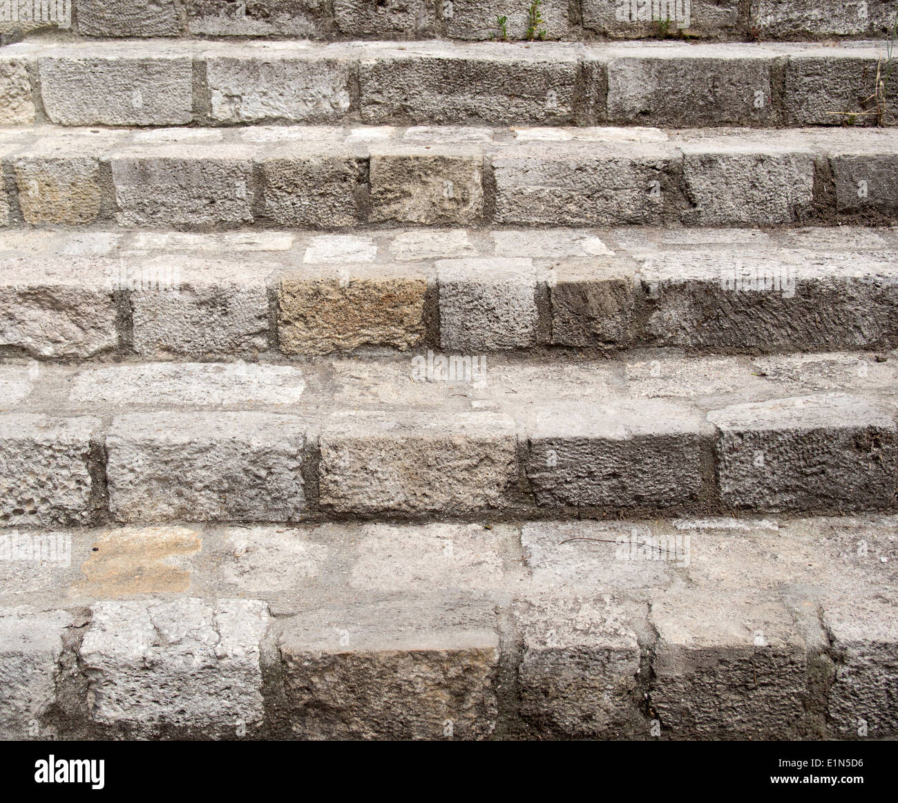 Volo di grandi scalini in pietra Foto Stock
