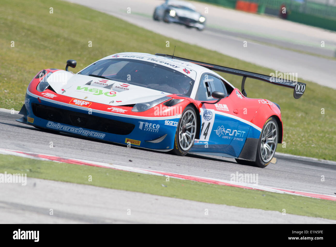 FERRARI 458 Italia di Ombra Racing team, pilotata da Alex Frassineti (ITA) e barba Alvaro (ESP), il C.I. Gran Turismo Foto Stock