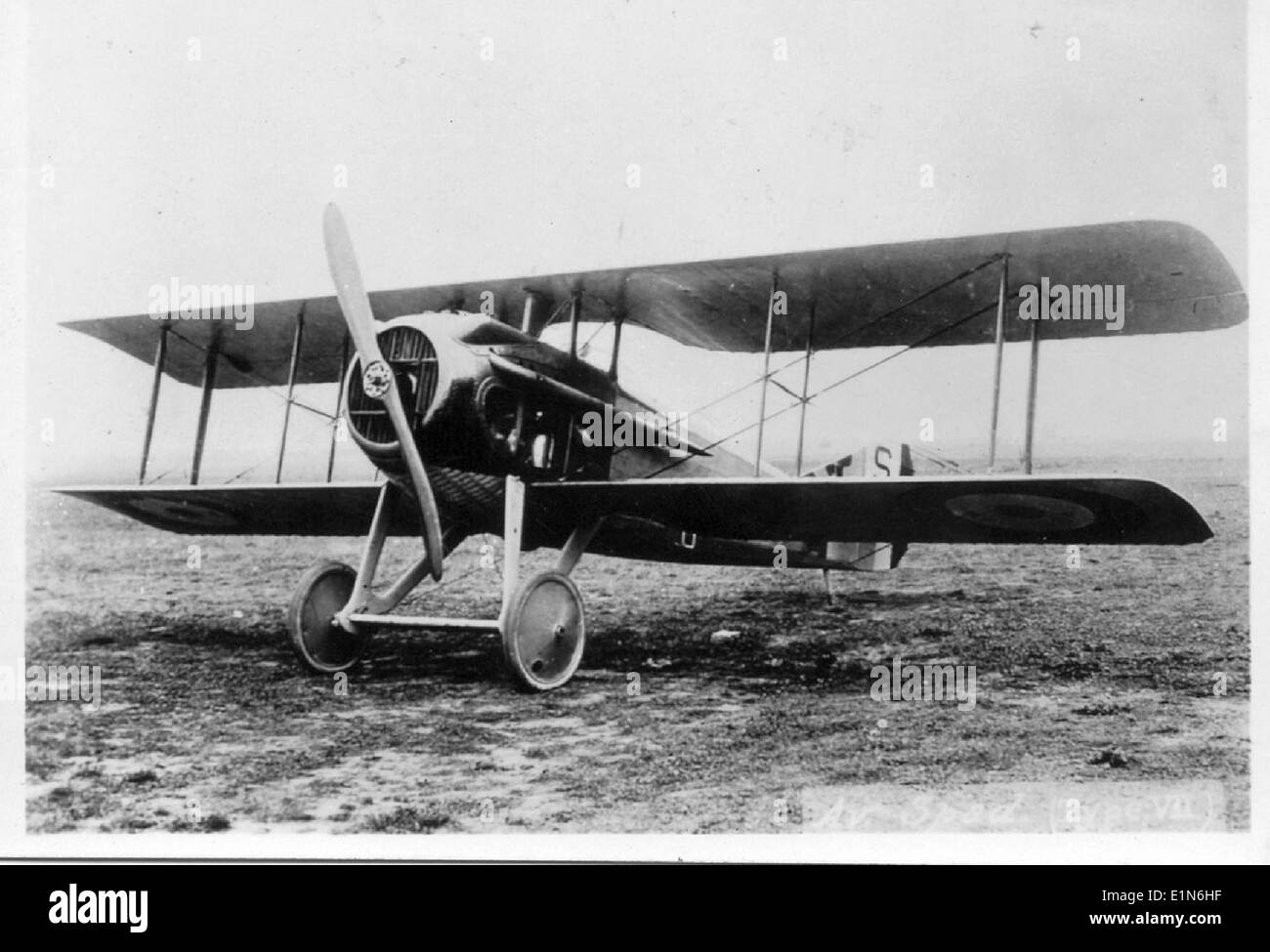 Lo SPAD VII era un aereo da caccia biplano francese, rinomato per il suo ruolo nella prima guerra mondiale. Fu uno dei velivoli da combattimento più efficaci durante la guerra, contribuendo in modo significativo alle vittorie aeree. Foto Stock
