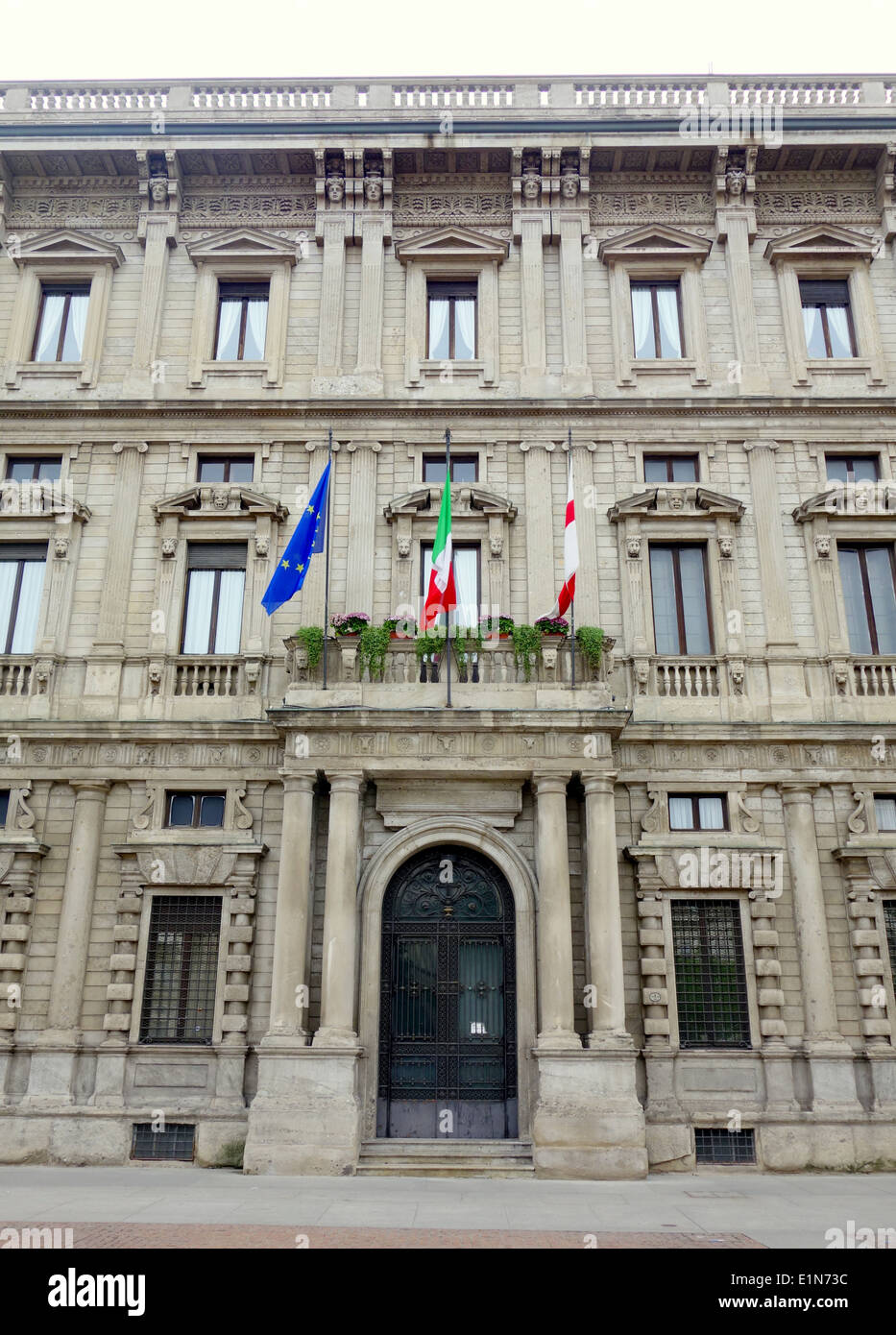 Ingresso principale del Palazzo Marino, sede del Municipio di Milano, Italia Foto Stock