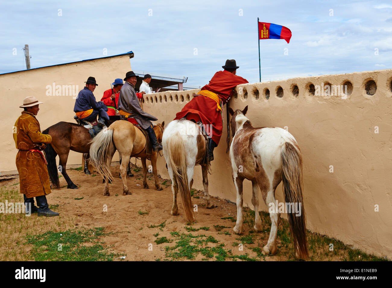 Mongolia, Ovorkhangai provincia, Ondorshireet, spettatore al Naadam festival Foto Stock