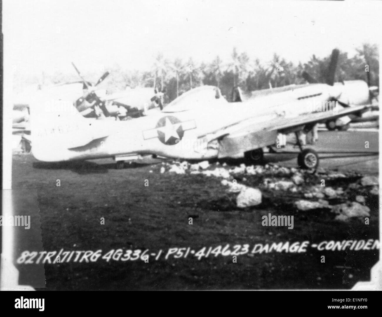 Questa fotografia fa parte della Charles M. Daniels Collection, che mostra momenti significativi nella storia dell'aviazione. La collezione include immagini preziose di aerei, test di volo e pionieri dell'aviazione, preservando le pietre miliari nel primo sviluppo dell'aviazione. Foto Stock