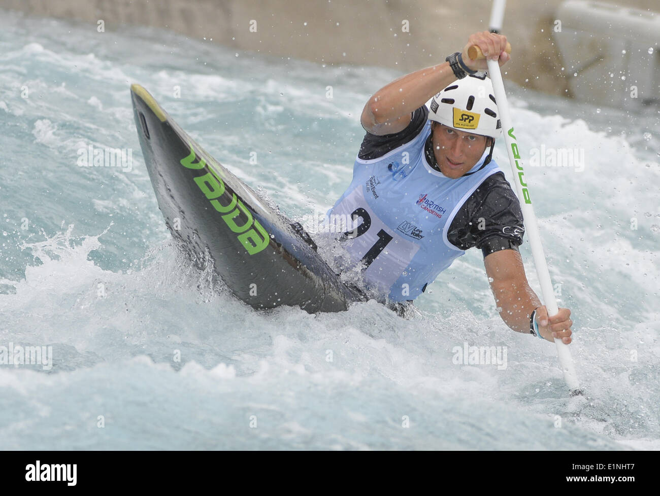 Waltham Cross, Hertfordshire, Regno Unito. Il 7 giugno, 2014. La Slovacchia è KAROL ROZMUS controlla la sua barca durante la C1 Mens Semi-Final a Lee Valley White Water Centre: Steve FlynnZUMA Premere Credito: Steve Flynn/ZUMA filo/ZUMAPRESS.com/Alamy Live News Foto Stock